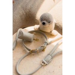 FuzzYard Life Atelier – Dozownik na worki na odchody Piaskowy